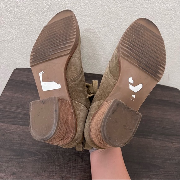 Caslon Gia lace up bootie brown suede stacked heel size 40 - Picture 8 of 11